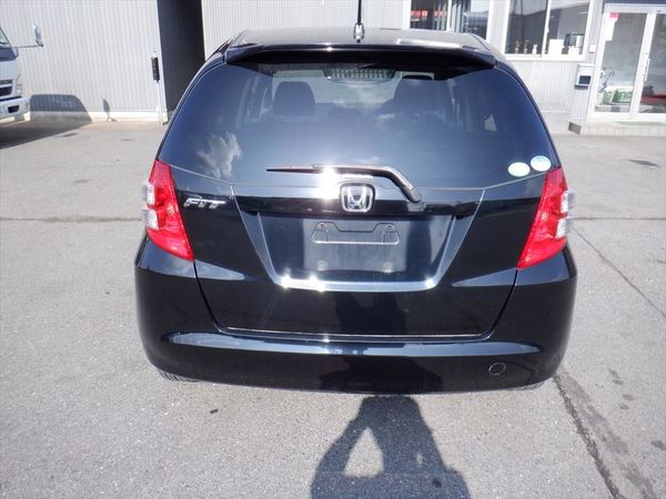 Stock Honda Fit Carhunt Japan